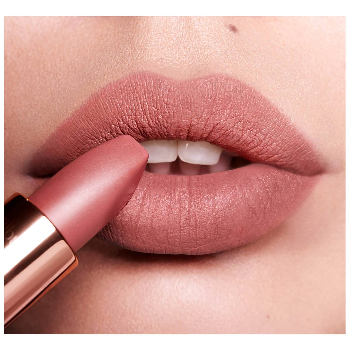 CHARLOTTE TILBURY Matte Revolution - Mini Size 1.5G